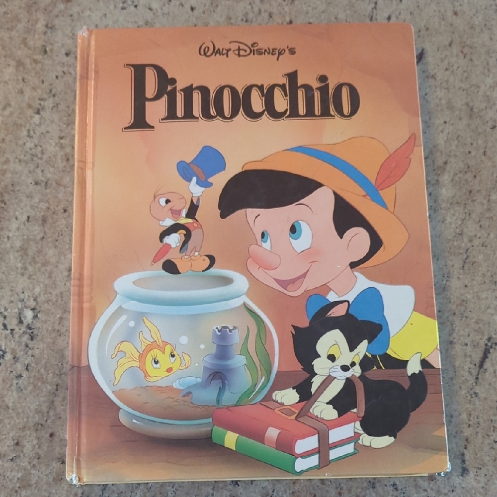 EUC Classic Pinocchio Hardcover Book
